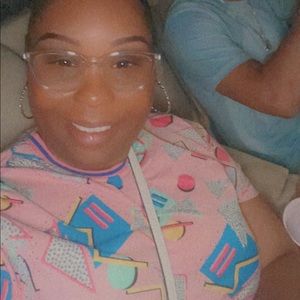 Meet your Posher, Taketia